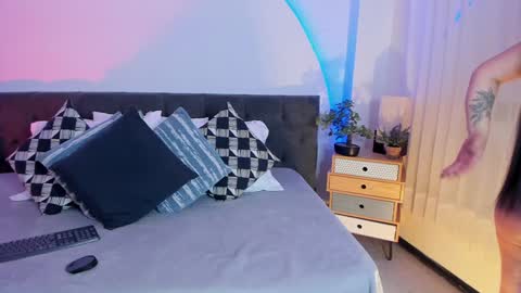 Grace online show from January 25, 7:39 pm