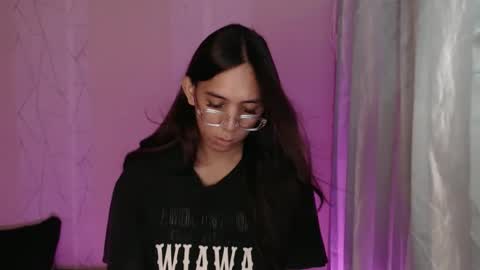 Snapshot of grace_for_youuu chatting on November 19, 8:36 am HoneyGrace online show from November 19, 8:36 am