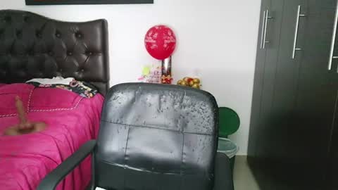 Snapshot of grace_mature_milf chatting on June 11, 11:08 am grace_mature_milf online show from June 11, 11:08 am
