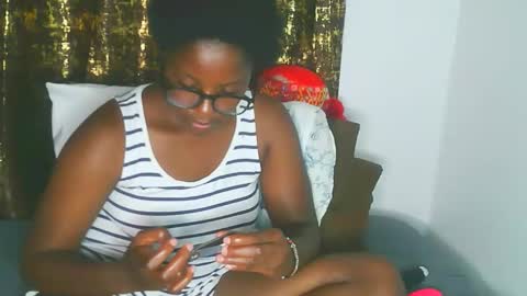 graceessy online show from October 18, 8:48 am