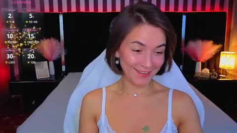 Snapshot of gracefulmichelle chatting on June 1, 7:48 pm gracefulmichelle online show from June 1, 7:48 pm