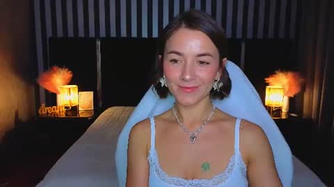 Snapshot of gracefulmichelle chatting on July 8, 7:29 pm gracefulmichelle online show from July 8, 7:29 pm
