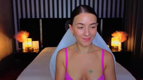 Snapshot of gracefulmichelle chatting on July 13, 7:27 pm gracefulmichelle online show from July 13, 7:27 pm