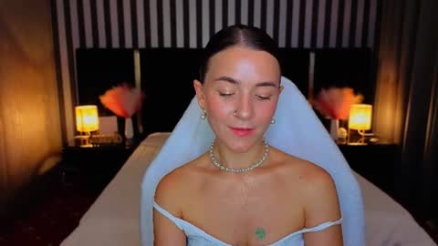 Snapshot of gracefulmichelle chatting on July 19, 7:17 pm gracefulmichelle online show from July 19, 7:17 pm