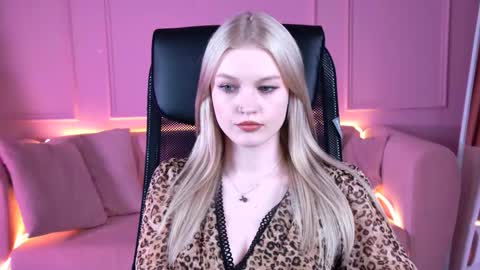 Grace Glamour online show from December 15, 1:15 pm