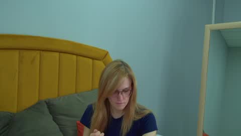 Snapshot of gracehudsons chatting on May 27, 5:15 am Grace online show from May 27, 5:15 am