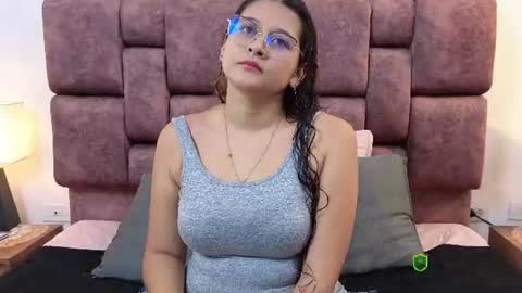 Snapshot of gracethornton chatting on July 13, 12:08 pm grace online show from July 13, 12:08 pm