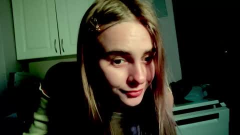 Snapshot of gracetorrezz chatting on February 13, 8:06 am gracetorrezz online show from February 13, 8:06 am