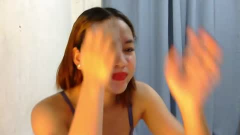 Snapshot of gracia_belle chatting on July 12, 7:54 am belle online show from July 12, 7:54 am