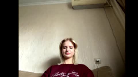 Snapshot of graciasherling chatting on June 24, 9:30 am Sofia online show from June 24, 9:30 am