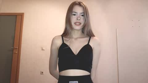 Emily online show from May 17, 11:50 am