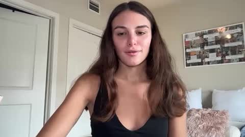 Snapshot of graciesmith27 chatting on June 9, 6:19 pm Gracie Smith online show from June 9, 6:19 pm