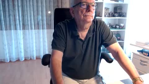 grandpach online show from June 4, 11:05 am