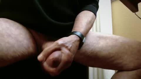 Snapshot of grandpamarco chatting on November 4, 12:10 am grandpa marco online show from November 4, 12:10 am