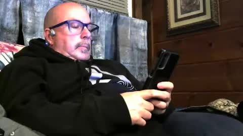 granitebuckeye1969 online show from November 6, 12:22 am