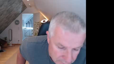 Snapshot of grau197077 chatting on July 17, 2:13 pm grau197077 online show from July 17, 2:13 pm