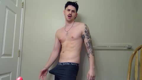 Snapshot of grayson_porter chatting on April 21, 10:12 pm grayson_porter online show from April 21, 10:12 pm
