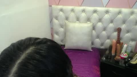 Snapshot of greatass_latina chatting on May 16, 12:04 pm greatass_latina online show from May 16, 12:04 pm
