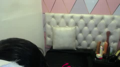 Snapshot of greatass_latina chatting on June 5, 11:38 am greatass_latina online show from June 5, 11:38 am