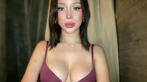 Snapshot of greatpretenderxxx chatting on December 16, 10:42 am Marie Pelie online show from December 16, 10:42 am