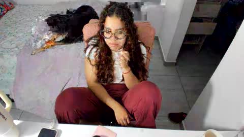 Snapshot of greciaruiz chatting on June 8, 1:28 am GreciaRuiz online show from June 8, 1:28 am