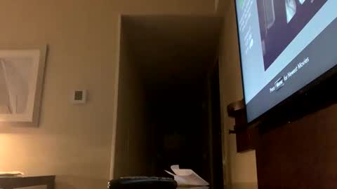 Snapshot of greedyzoo chatting on October 27, 8:07 am greedyzoo online show from October 27, 8:07 am