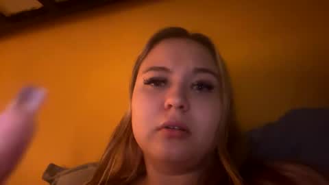 Lina 3 online show from January 1, 2:09 am