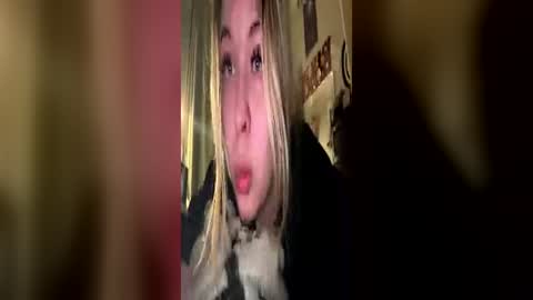 Lina 3 online show from June 28, 10:49 pm