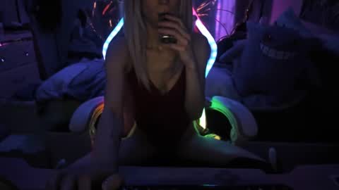 GreenEyedLovexo online show from February 15, 5:30 am