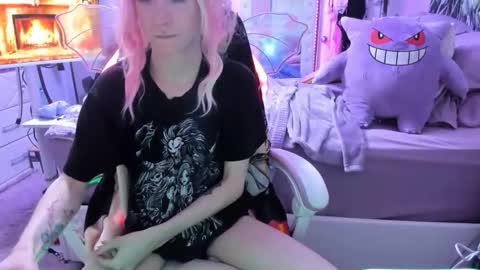 GreenEyedLovexo online show from February 19, 11:45 pm