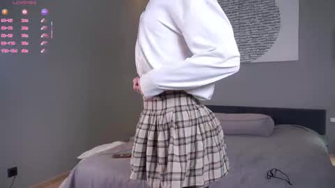 Kelly online show from February 18, 2:24 pm