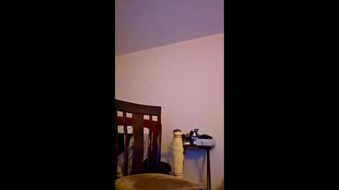 Snapshot of greenvertgo chatting on December 14, 8:09 am greenvertgo online show from December 14, 8:09 am