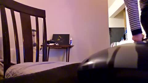 Snapshot of greenvertgo chatting on December 21, 10:17 pm greenvertgo online show from December 21, 10:17 pm