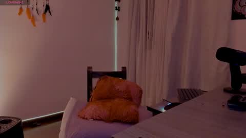 Snapshot of greenwine_gh chatting on November 8, 11:25 pm Medussa online show from November 8, 11:25 pm