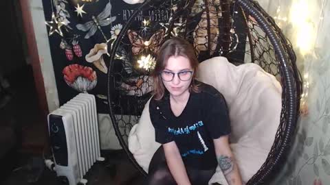 Lina online show from November 6, 5:25 pm