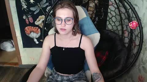 Snapshot of greenwitch9 chatting on June 7, 11:58 am Lina online show from June 7, 11:58 am