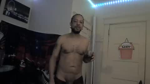 Snapshot of gregnice313 chatting on December 2, 5:13 am NICE and sometimes Savvy online show from December 2, 5:13 am