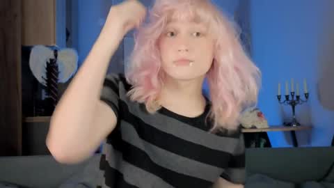 Greg-independent model online show from April 30, 9:52 pm