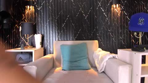 GregorySforza online show from September 20, 12:17 pm