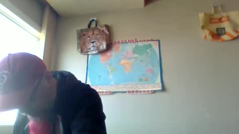 Snapshot of gregrev chatting on May 7, 10:26 pm gregrev online show from May 7, 10:26 pm