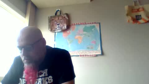 Snapshot of gregrev chatting on May 13, 1:14 am gregrev online show from May 13, 1:14 am