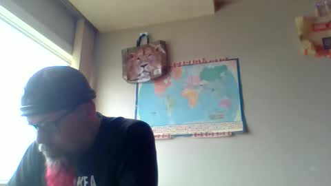 Snapshot of gregrev chatting on May 15, 1:01 am gregrev online show from May 15, 1:01 am