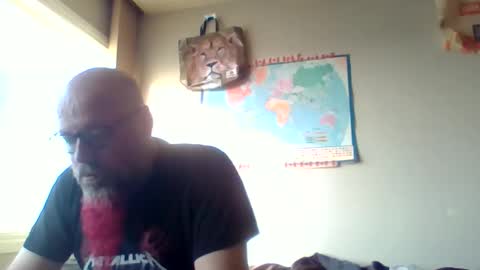 Snapshot of gregrev chatting on May 27, 1:57 am gregrev online show from May 27, 1:57 am