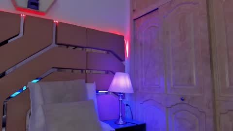 greidy_baker online show from November 14, 3:38 am