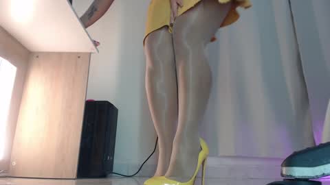 Snapshot of greta_bellucci chatting on January 23, 10:01 pm Greta online show from January 23, 10:01 pm