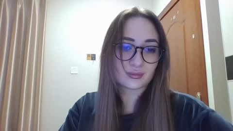 greta_shine online show from April 24, 11:56 am