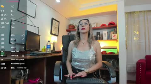 Snapshot of greta_voss chatting on June 1, 8:21 pm greta_voss online show from June 1, 8:21 pm