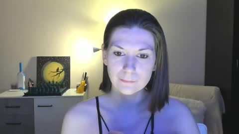 Snapshot of gretamiln chatting on December 7, 11:56 pm Greta online show from December 7, 11:56 pm