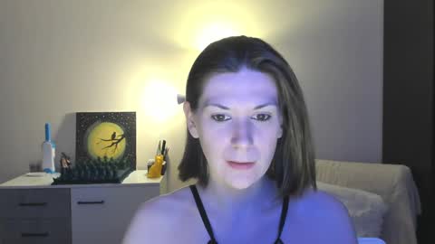 Snapshot of gretamiln chatting on December 8, 8:58 pm Greta online show from December 8, 8:58 pm