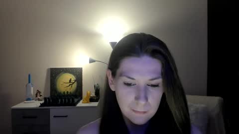 Snapshot of gretamiln chatting on November 15, 10:26 pm Greta online show from November 15, 10:26 pm